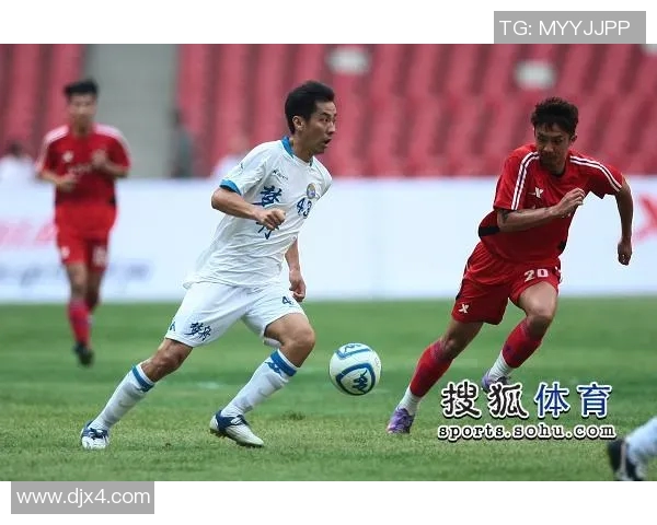 汉字达人挑战足球明星视频揭秘语言与运动的奇妙碰撞